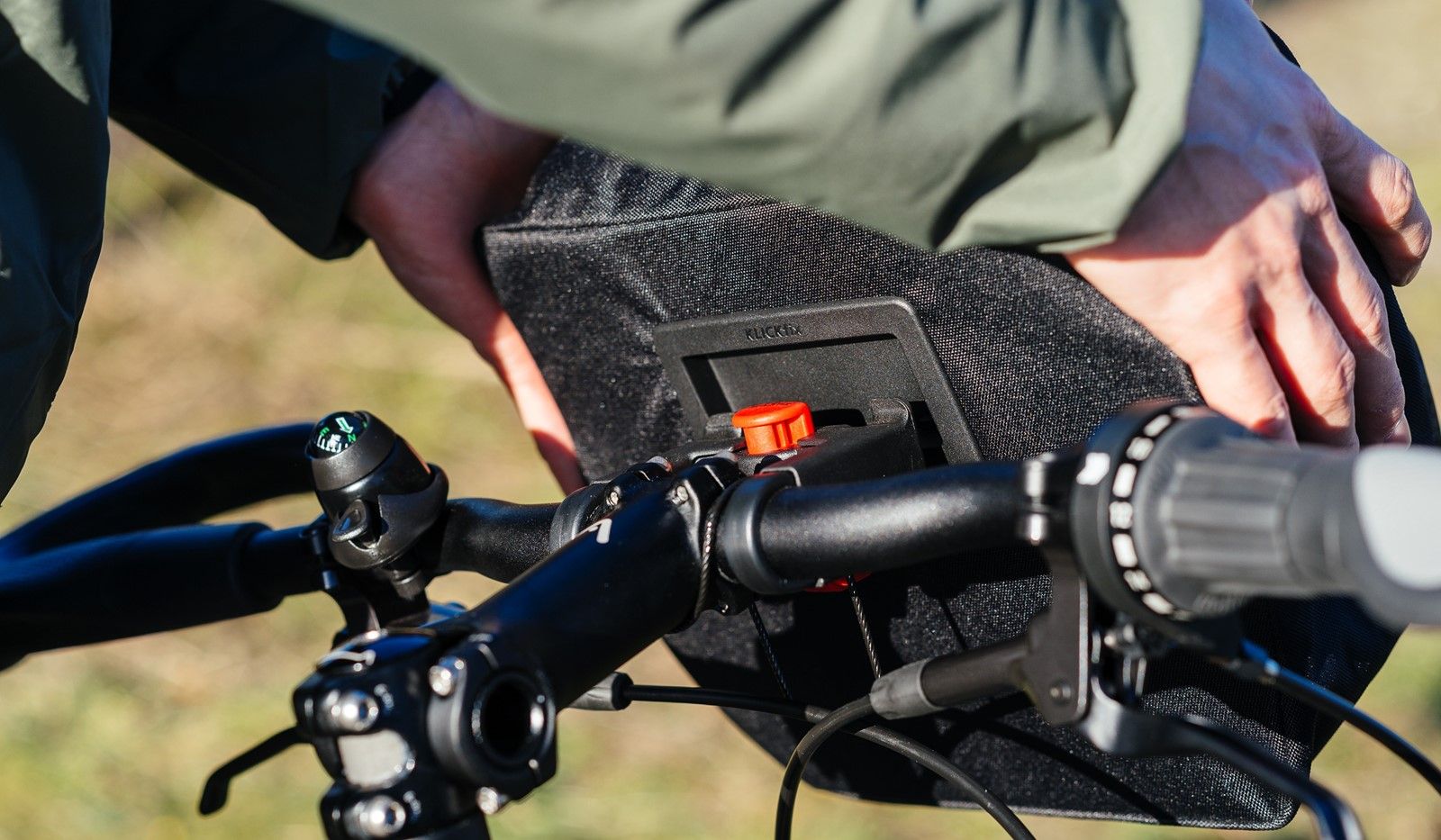 DWR Styretaske Performance KLICKfix Black