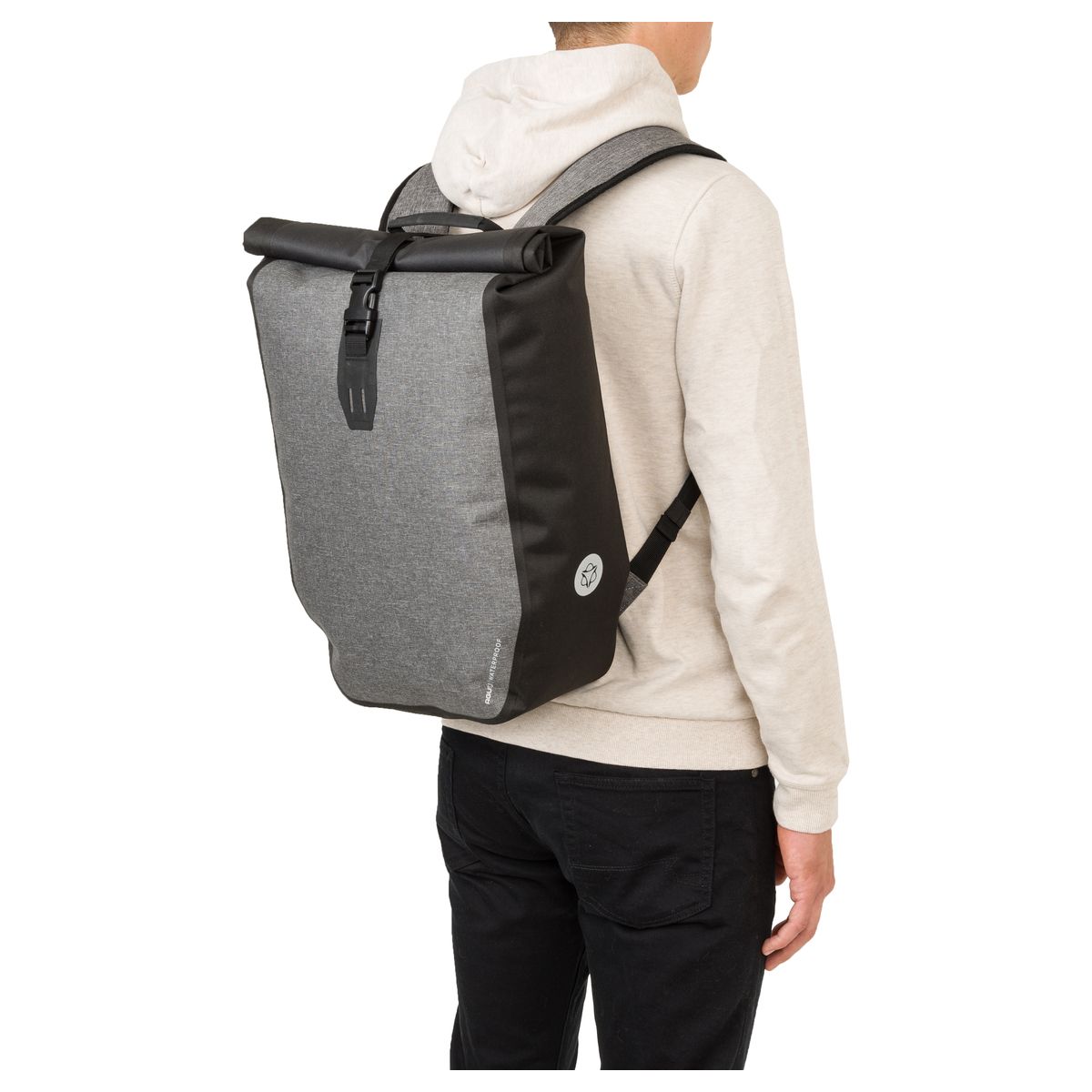 Backpack Shelter Large fit example